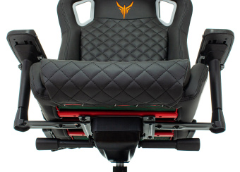 Кресло игровое Knight Titan черный/красный ромбик эко.кожа с подголов. крестов. металл