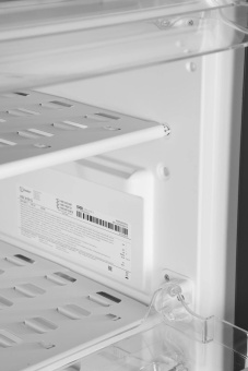 Морозильник Indesit DSZ 4150 G серебристый