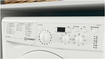 Стиральная машина Indesit IWSD6105 (CIS) L белый